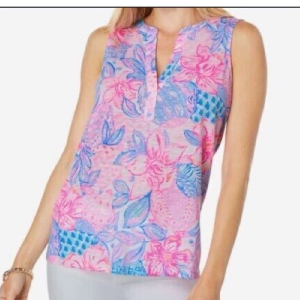 Lilly Pulitzer - Dev Top in Snappy Turtle. XXL